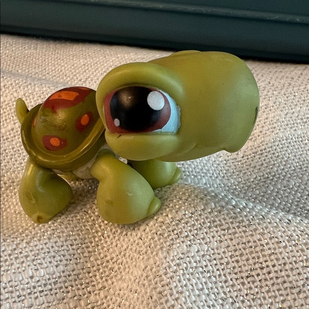 TURTLE #8 - Authentic Littlest Pet Shop - Hasbro LPS